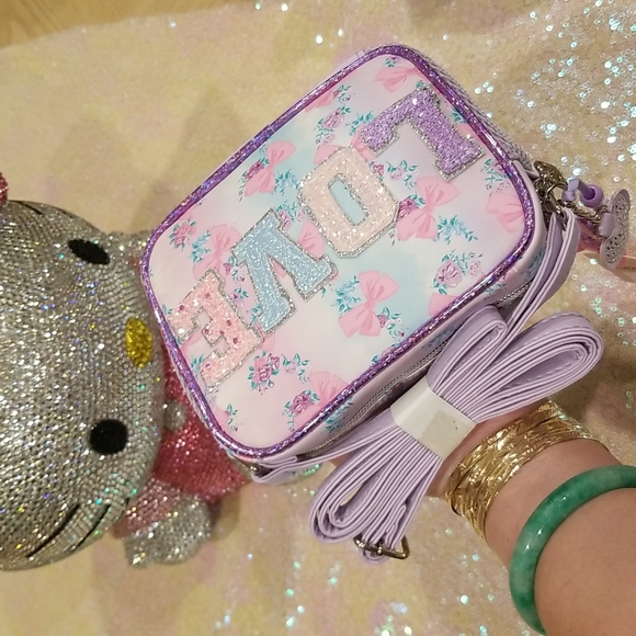 💖HOST PICK💖 Mini "Love" Handbag - Picture 6 of 11